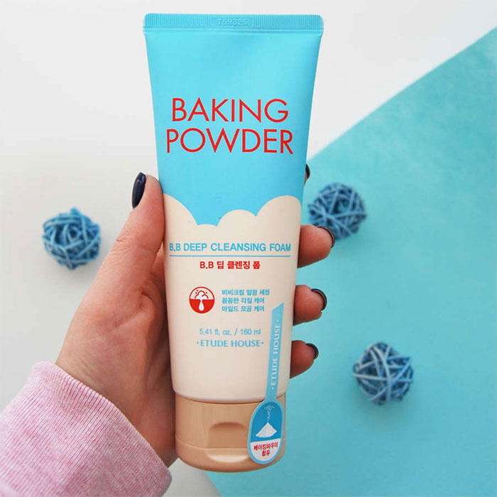 ETUDE BAKING POWDER DEEP CLEANSING & WHITENING FOAM (RICE EXTRACT) 160 ML